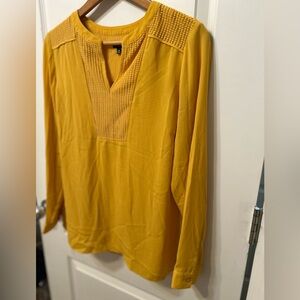 Talbots Light Mustard Blouse, Button Up‎ Long Sleeves. Sewn Textured Detail